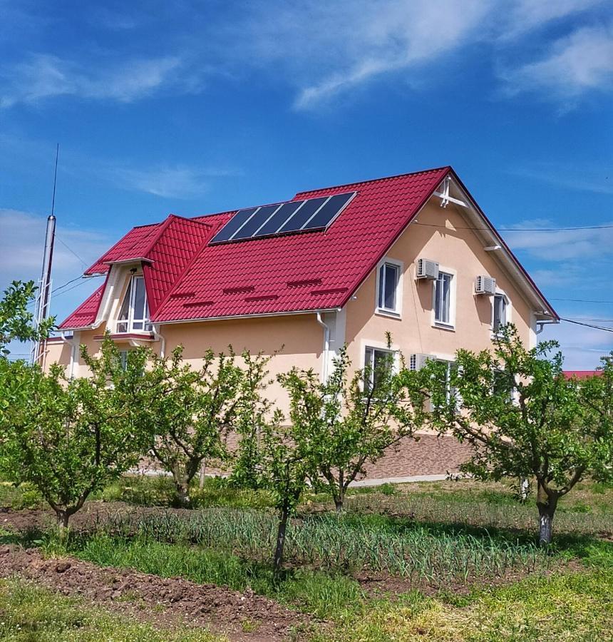 Conacul Mierii Villa Straseni Exterior photo